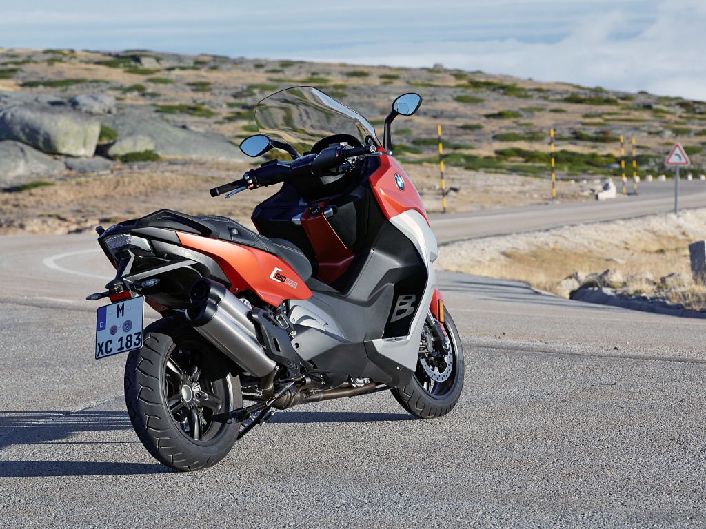 Фото скутера BMW C 650 Sport